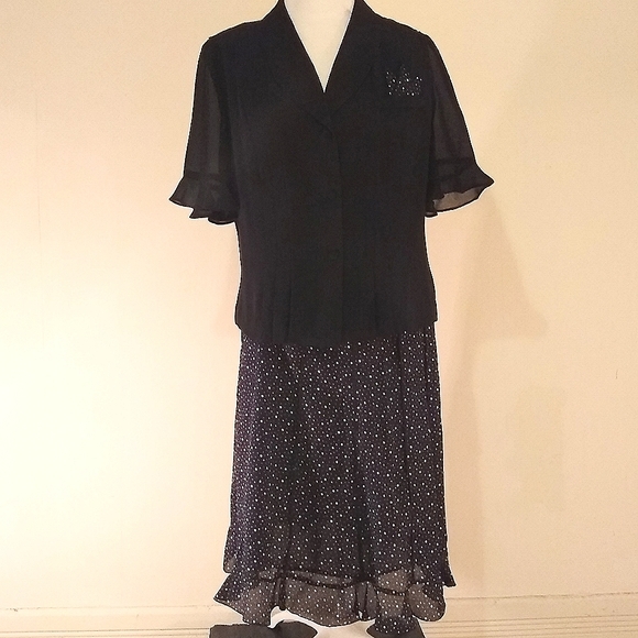 Danny & Nicole Jackets & Blazers - Danny and Nicole Short Sleeved Suit